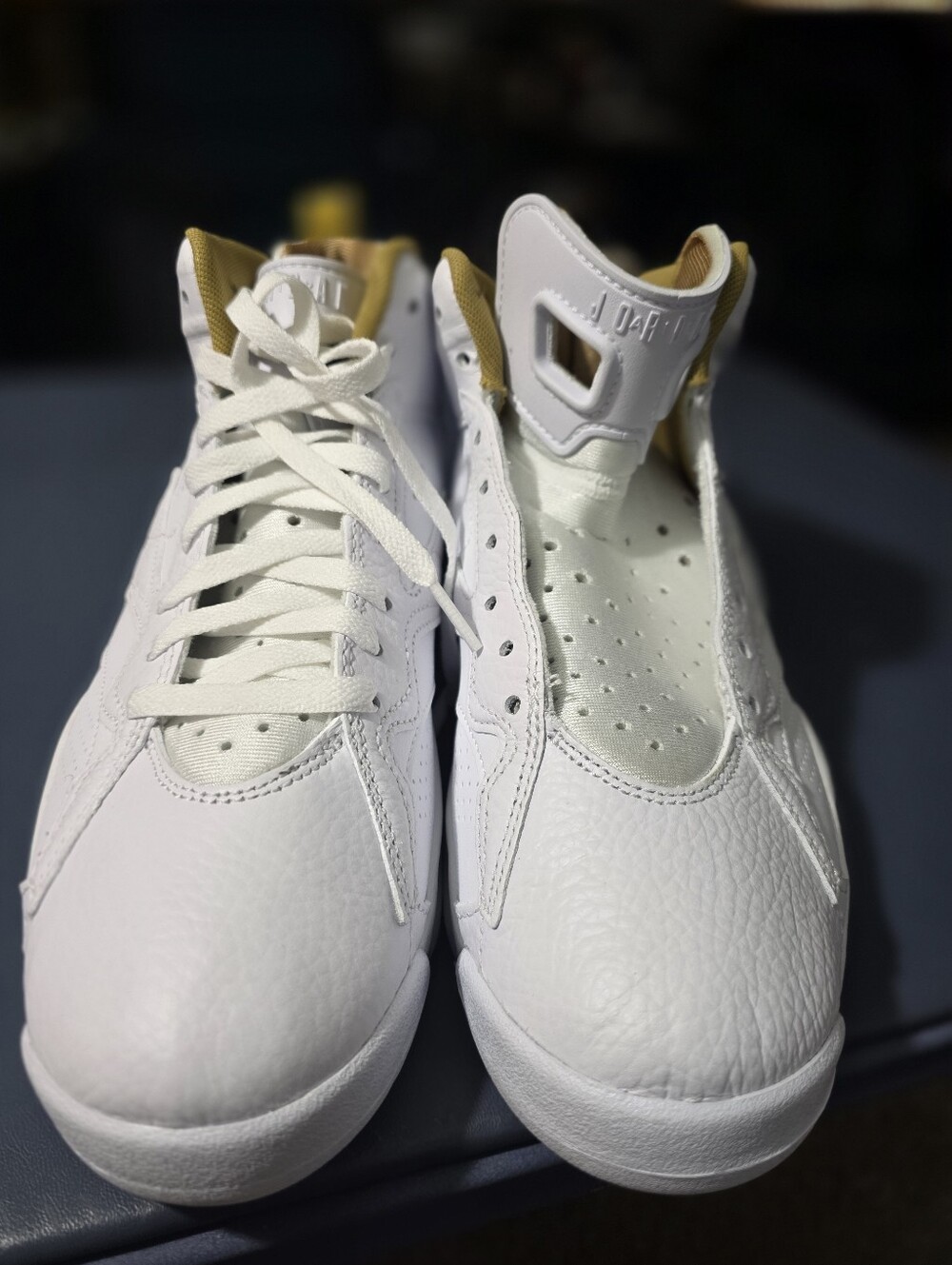Jordan MVP White and Gold High-Top Sneakers Size 8m New. - Picture 2 of 6